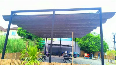 หลังคาเลื่อนผ้าใบ