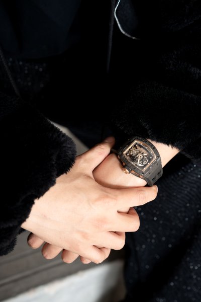 Prestige Carbon Fiber Tourbillon (Black Gold)