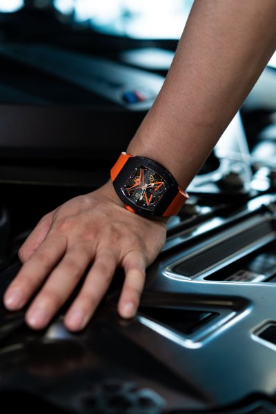 Pagani (Flame orange)