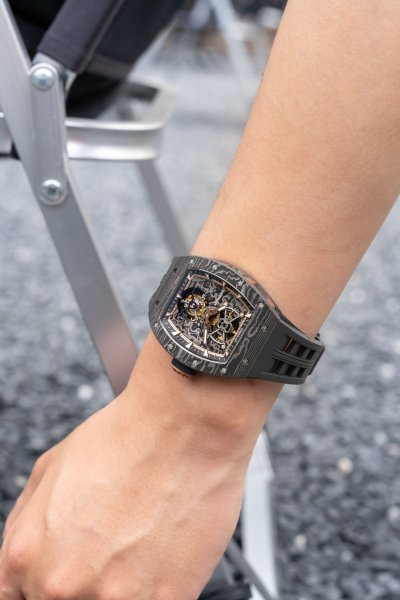 Eternal Tourbillon (Carbon Fiber Black)