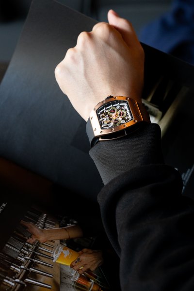 Runway (ฺBlack gold)