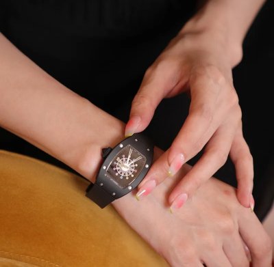 Ferris Wheel (Black Ceramic)