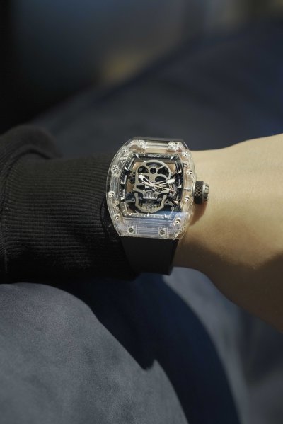 Gem Skeleton (Black)