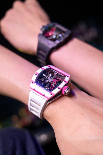 Assassin (Carbon Fiber Black)
