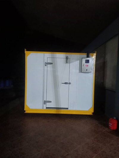 ห้องแช่แข็ง ขนาด  500 x 250 x 210 cm. อุณหภูมิ -18 องศา (มือสอง ประกอบใหม่ทั้งหมด)