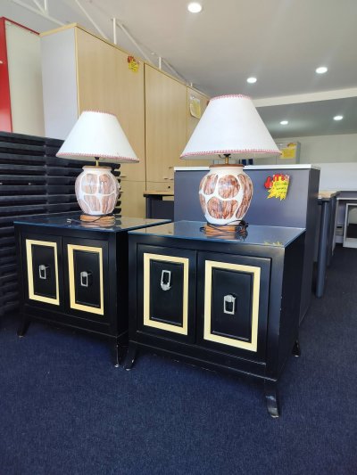 ตู้ข้างเตียง 2 บานเปิด (สีดำ)