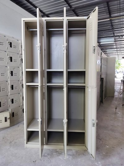 ตู้เหล็กล็อคเกอร์ 6 ช่อง (สีครีม) Lucky - มือสอง