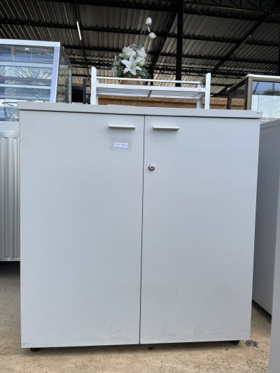 ตู้ไม้เก็บเอกสาร แบบ 2 บานเปิด (มือสอง)