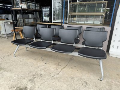 เก้าอี้พักคอย 4 ที่นั่งเบาะหนัง - มือสอง