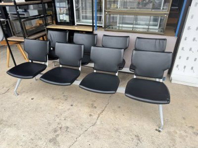 เก้าอี้พักคอย 4 ที่นั่งเบาะหนัง - มือสอง