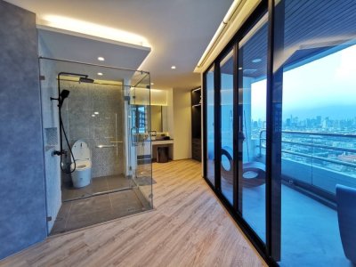 Royal River Place - Penthouse