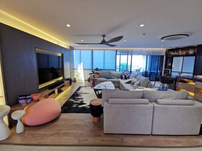 Royal River Place - Penthouse