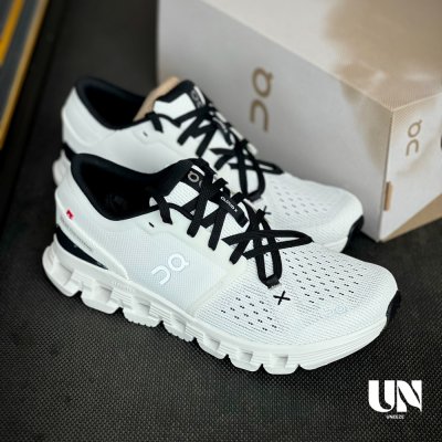 ON CLOUD X 4 IVORY | BLACK [WOMEN]