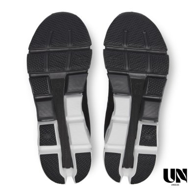 ON CLOUDFLYER 4 WIDE BLACK | WHITE [MEN]