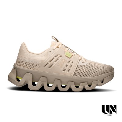 ON CLOUDSWIFT AMP SAND | DESERT [WOMEN]