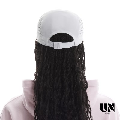 ON LIGHTWEIGHT CAP - WHITE