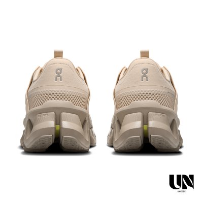 ON CLOUDSWIFT AMP SAND | DESERT [WOMEN]