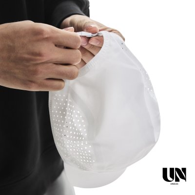 ON LIGHTWEIGHT CAP - WHITE