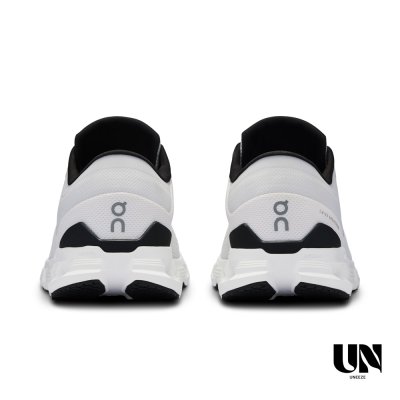 ON CLOUD X 4 IVORY | BLACK [WOMEN]