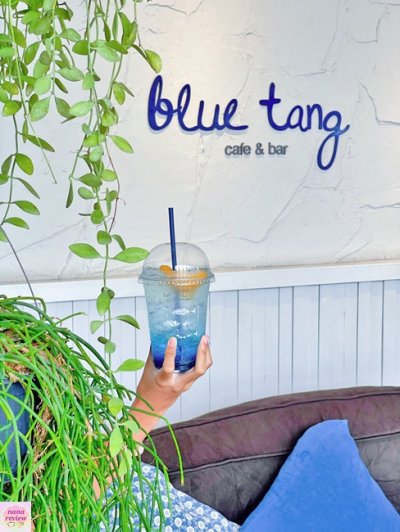 Blue Tang Cafe and Bar 
