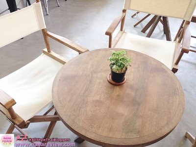Slow Cafe by Room 111 Silom Soi 7