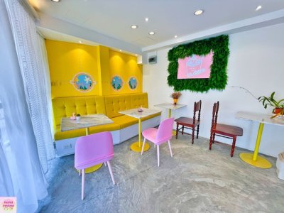 Yellow Submarine homemade Icecream Pattaya