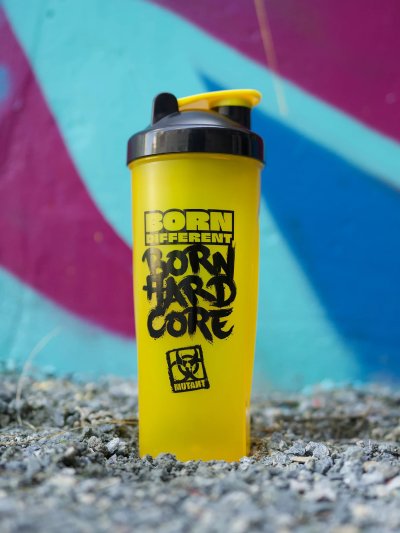 Mutant Born Different Born Hardcore Shaker 1.0 L