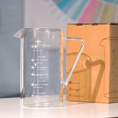 Straight Share Measuring Cup / Server