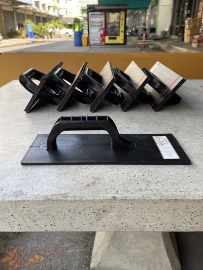 เกรียงฉาบปูน PVC ช้างยืน