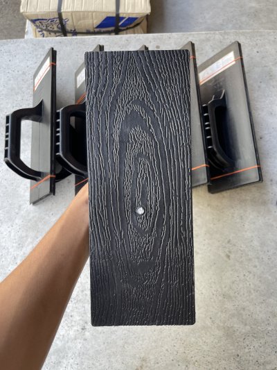 เกรียงฉาบปูน PVC ช้างยืน