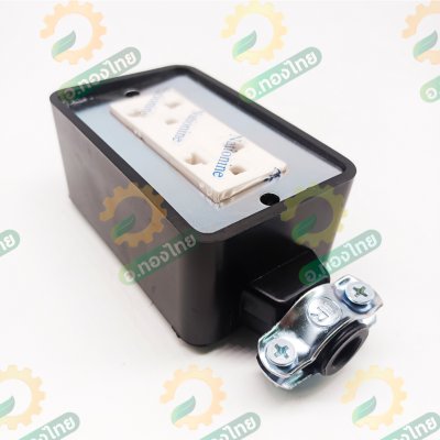 บล็อกยาง 2 x 4 พร้อมปลั๊กกราวค์คู่ สีดำ 16A 250V (Nationine)