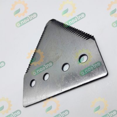 ใบมีดสามเหลี่ยม ใบมีดตัดหญ้า 2 ใบ (แถมน็อตจับใบมีด 4 ตัว)