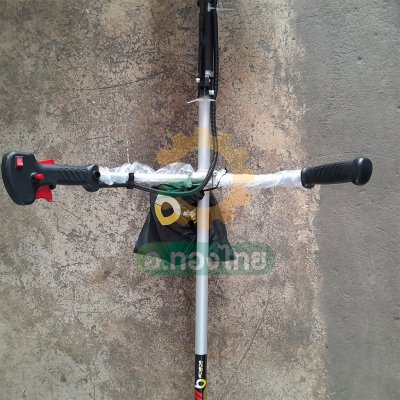 เครื่องตัดหญ้า 2T 2 จังหวะ BANANA บาบาน่า รุ่น BT-CG430 (ถังล่าง)
