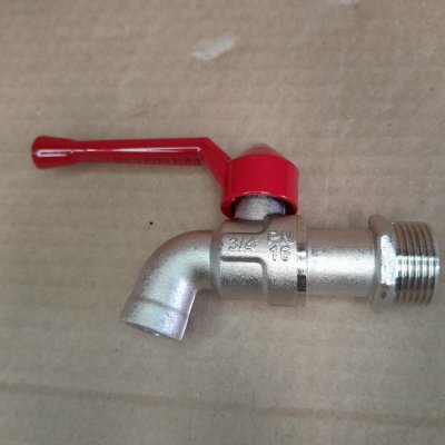 ก๊อกน้ำ ก๊อกบอลด้ามแดง ก๊อกน้ำประปา ก๊อกเปิดปิด ขนาด 3/4 นิ้ว ยี่ห้อ Sanwa ซันวา
