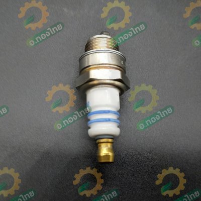 หัวเทียน BOSCH แท้ 100% รุ่น WS7E เครื่องพ่นยา 767 2 จังหวะ เครื่องตัดหญ้า เลื่อยยนต์