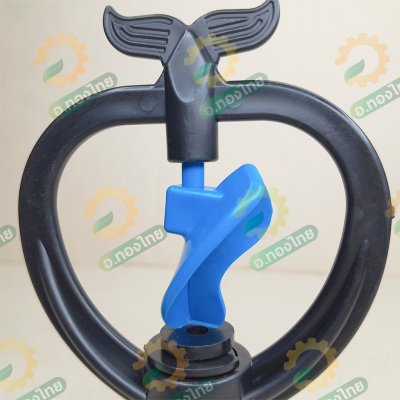 สปริงเกอร์ เกลียวใน 1/2 นิ้ว (โครงหมุนรอบตัว-สีฟ้า) รุ่น WSF1 ยี่ห้อ ปลาวาฬ