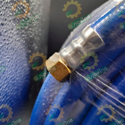 สายพ่นยา สายฉีดยา หนา 5 ชั้น 50 เมตร ข้อต่อทองเหลือง ยี่ห้อ CAPITAL