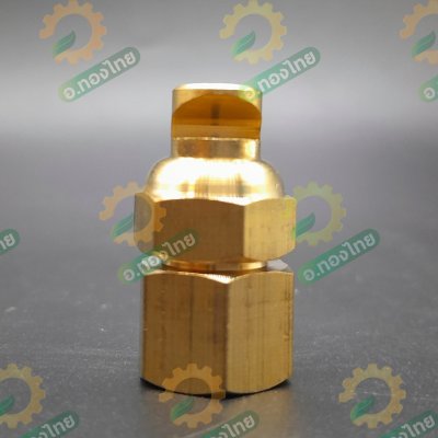 หัวพ่นยาทองเหลือง หัวพัดคว่ำ หัวฉีดยาติดท้ายรถ เกลียวใน ขนาด 2 หุน (ผ่าข้าง)