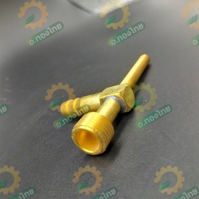 งอท้ายสายพ่นยา ข้อต่อสายพ่นยา 3 ทาง ติดรถไถ เกลียว 2 หุน (1/4 นิ้ว) - ทองเหลือง
