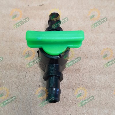 วาล์วสายไมโคร รุ่น 368-1 ขนาด 5/7 มม. สีเขียว - ดำ (กนก)