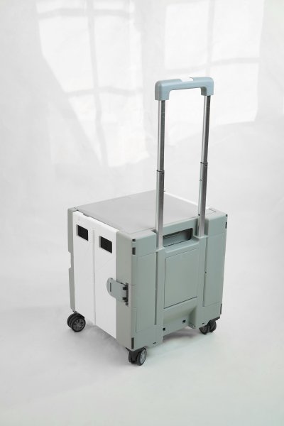 Shopping stroller with small pockets