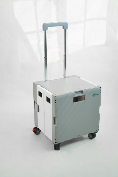 Shopping stroller with small pockets