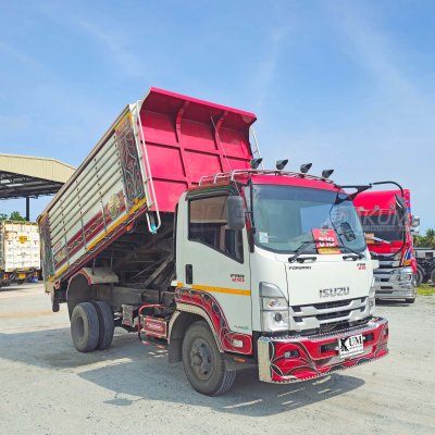 หกล้อดั้มพ์ ISUZU FRR 210 แรงม้า ปี 65 ไมล์น้อยหลักหมื่น หกล้อดั้มพ์ ISUZU FRR 210 แรงม้า ปี 65 ไมล์น้อยหลักหมื่น