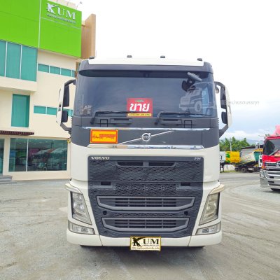 ผ่อน ลด ดอก สวยมากคันนี้ หัวลาก volvo 440 แรงม้า ปี61