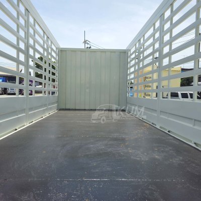 หกล้อคอก ISUZU FRR 210 แรงม้า ปี 65 ไมล์น้อย คอกสูง