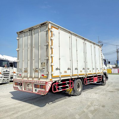 หกล้อตู้สิบบาน ISUZU FTR 240 แรงม้า ปี 58 หกล้อตู้สิบบาน ISUZU FTR 240 แรงม้า ปี 58