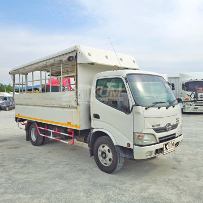 หกล้อโดยสาร HINO XZU 150 แรง ปี 57 ไมล์น้อย