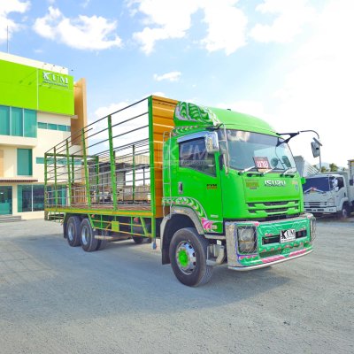 สิบล้อคอก ISUZU FVM 240 แรง ปี 2560