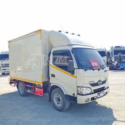 สี่ล้อตู้ HINO XZU 136 แรง ปี 67
