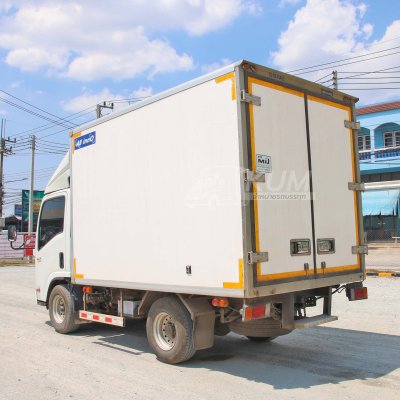 สี่ล้อตู้เย็น ISUZU NLR 130 แรง ปี 2566